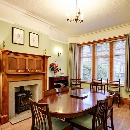 Spacious Victorian Townhouse Near Hcc With Off Street Parking Harrogate Exterior photo